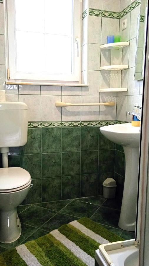 Apartman M. Rados Kupres  Luaran gambar